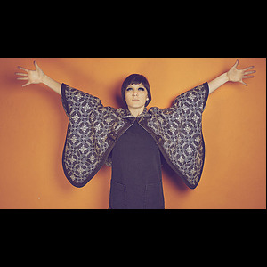 Cate Le Bon : Puts Me To Work