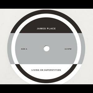 Ecoutez en entier Living on Supersition, premier LP du paysagiste techno James Place