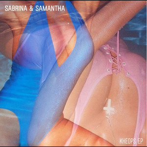 Sabrina et Samantha rêvent de pyramides et de synth-music poisseuse
