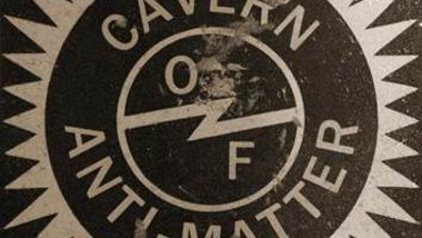 On a beaucoup de choses à dire à Tim Gane à propos du nouvel album de son nouveau groupe Cavern of Anti Matter