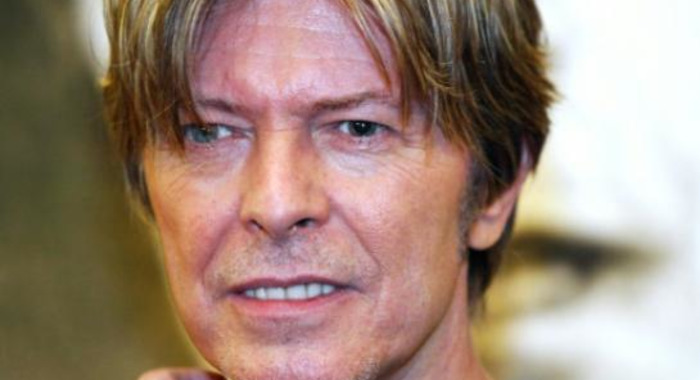 Enfin, un site vous aide à réaliser que vous avez raté votre vie en regardant ce que David Bowie faisait quand il avait votre âge
