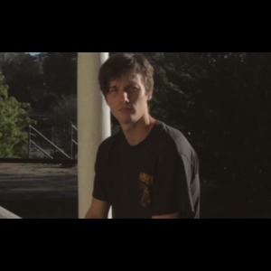 On regarde "Living My Life", le nouveau clip très soft rock americana de Deerhunter