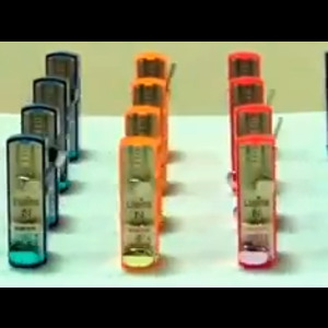 La vidéo de 32 métronomes qui se synchronisent parfaitement.