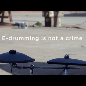 E-Drumming is not a crime à Tanger: comment ne pas perturber l'espace public en jouant sur une batterie électronique