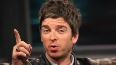 VIDÉO. Noel Gallagher commente tous les clips d'Oasis. Et il déteste les clips. Surtout ceux d'Oasis.