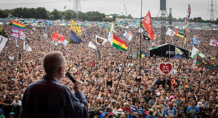 Ce week-end, Jeremy Corbyn a provoqué un record d'affluence à Glastonbury