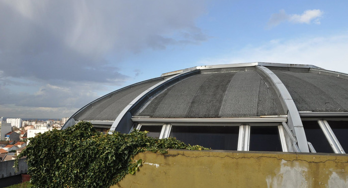Ce week-end, le collectif Sport National organise une post-rave sur le toit du mythique bâtiment industriel Mozinor