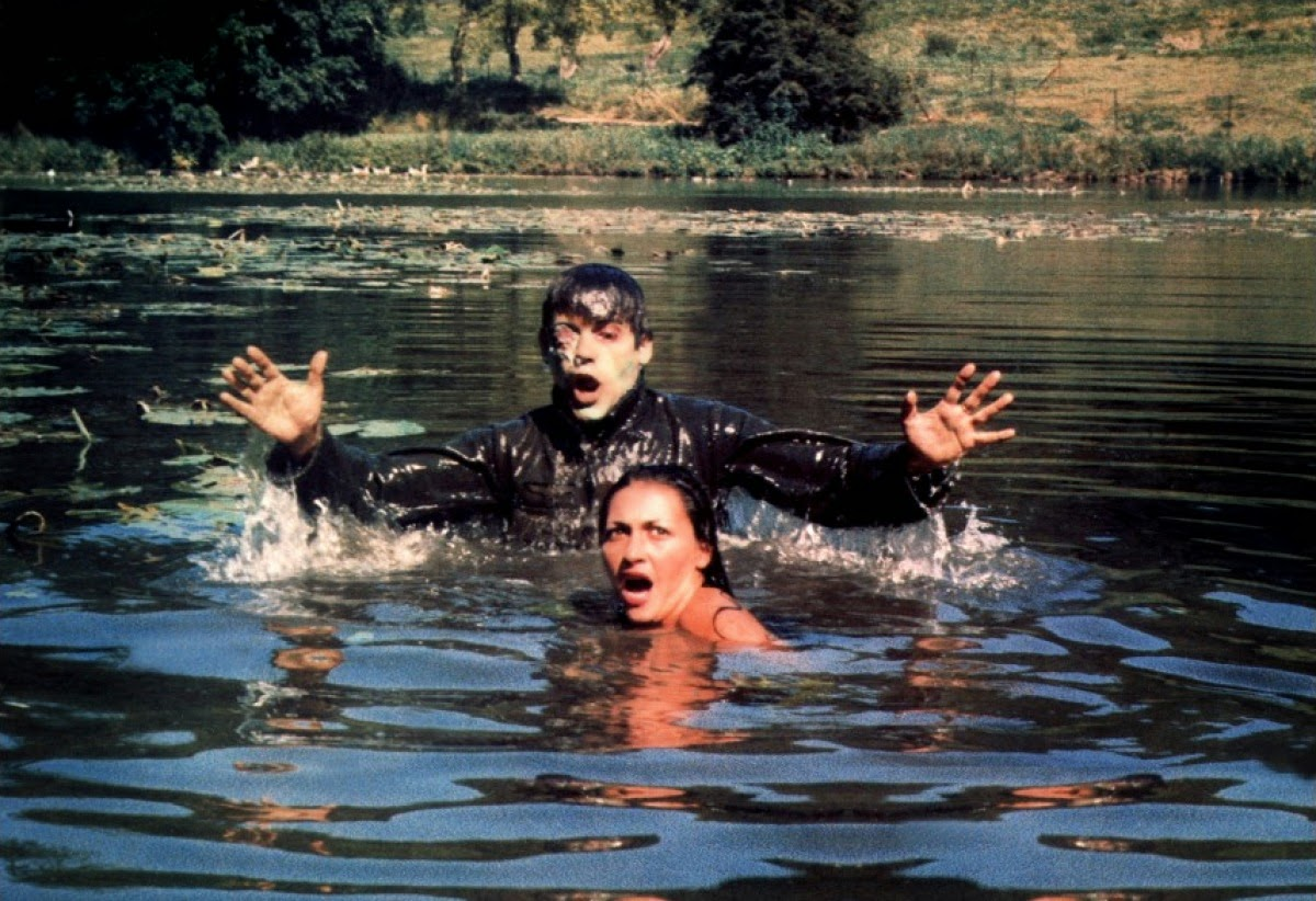 Pire Film D'horreur De Tous Les Temps Surprise le pire film de tous les temps a la meilleure BO du mois